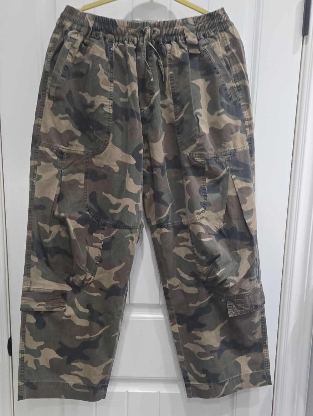 LovLov Women's Camo Cargo Pants - Olive Camo